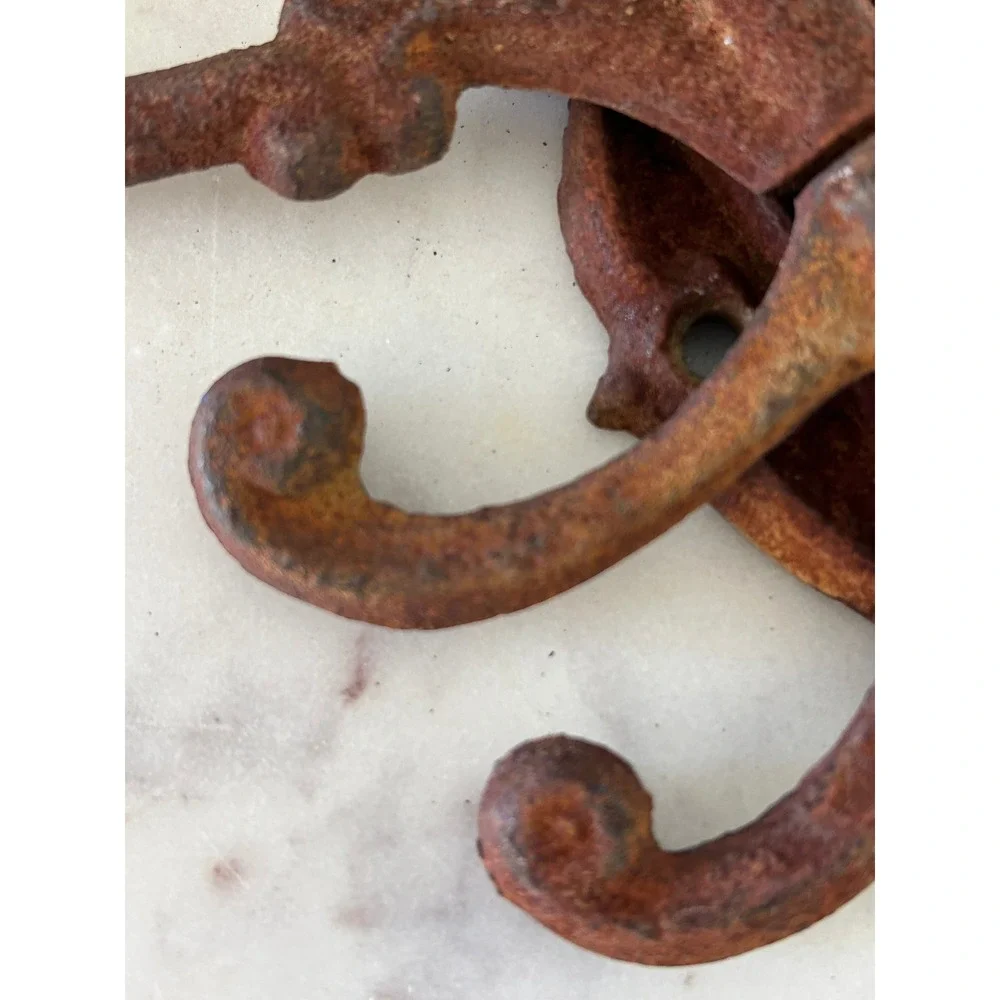 Unbranded antique swivel
